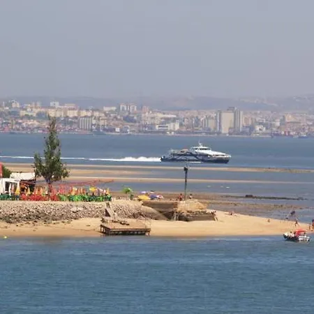 Casa Da Cortica Apartment *